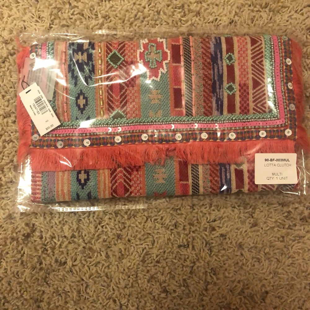 NWT Express Clutch